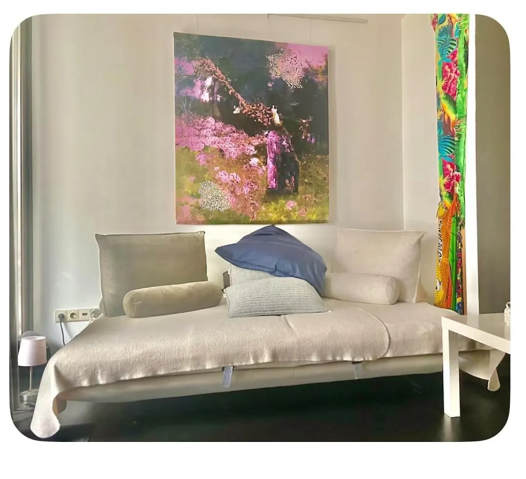Gartenzimmer In Atelierwohnung Kolín nad Rýnem 0*,  Německo